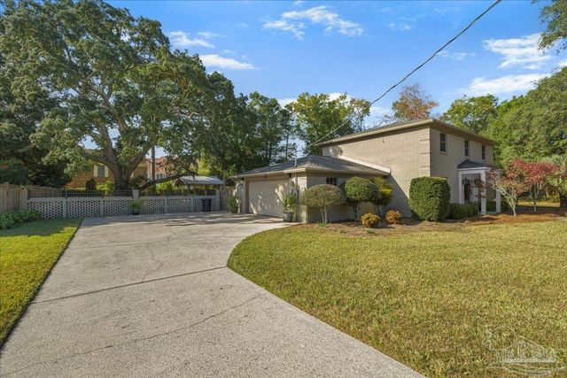 3925 Montalvo Dr, Pensacola, FL 32504