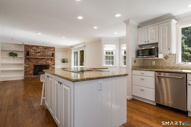 29 Flat Rock Hill Road, Old Lyme, CT 06371