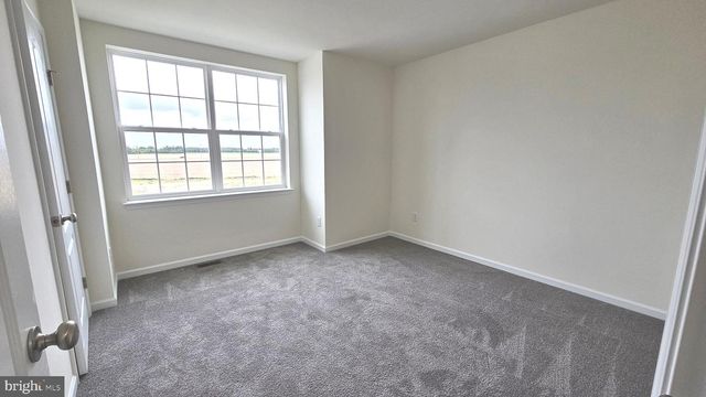 246 DOYLESTOWN RD, Smyrna, DE 19977