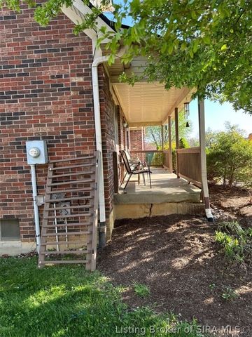 4231 Royal Oak Drive, New Albany, IN 47150