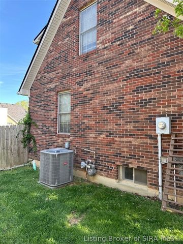 4231 Royal Oak Drive, New Albany, IN 47150