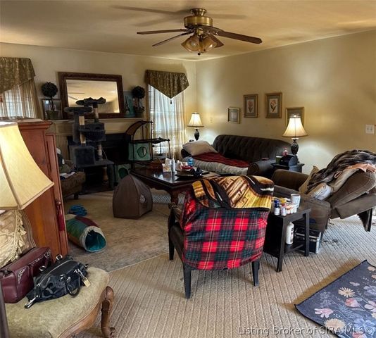 4231 Royal Oak Drive, New Albany, IN 47150