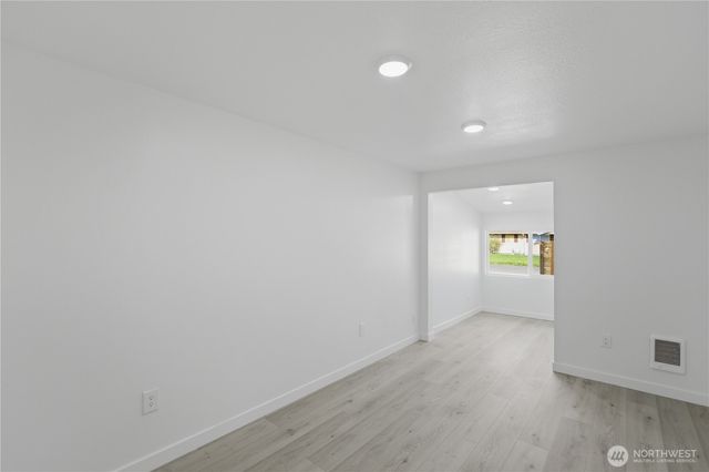 6830 S Bell Street, Tacoma, WA 98408