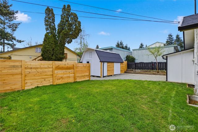 6830 S Bell Street, Tacoma, WA 98408