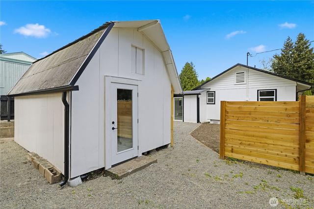 6830 S Bell Street, Tacoma, WA 98408
