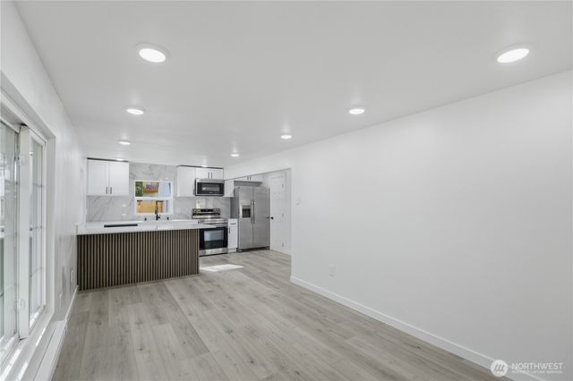 6830 S Bell Street, Tacoma, WA 98408