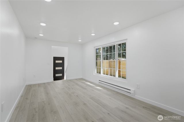 6830 S Bell Street, Tacoma, WA 98408