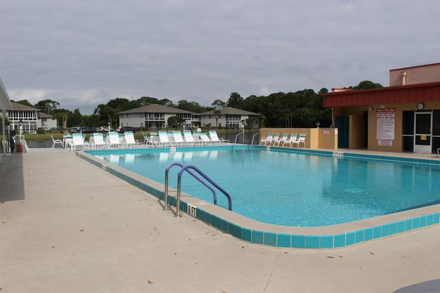 30 Lake Vista Trail 205, Port St. Lucie, FL 34952