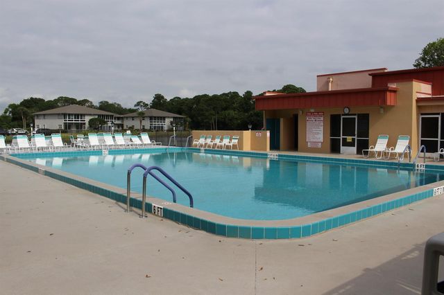 30 Lake Vista Trail 205, Port St. Lucie, FL 34952
