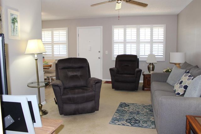 30 Lake Vista Trail 205, Port St. Lucie, FL 34952