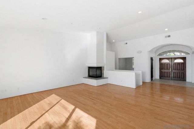 28328 Kettering Ln, Escondido, CA 92026