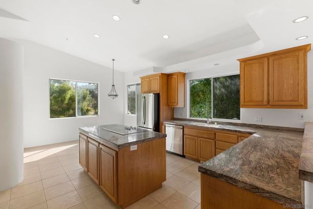 28328 Kettering Ln, Escondido, CA 92026