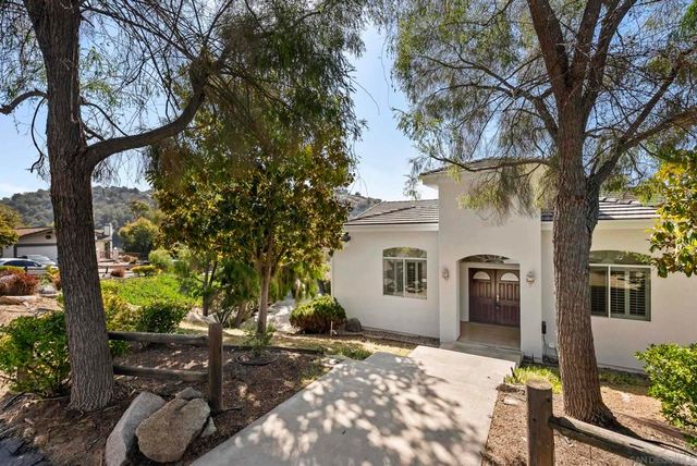 28328 Kettering Ln, Escondido, CA 92026