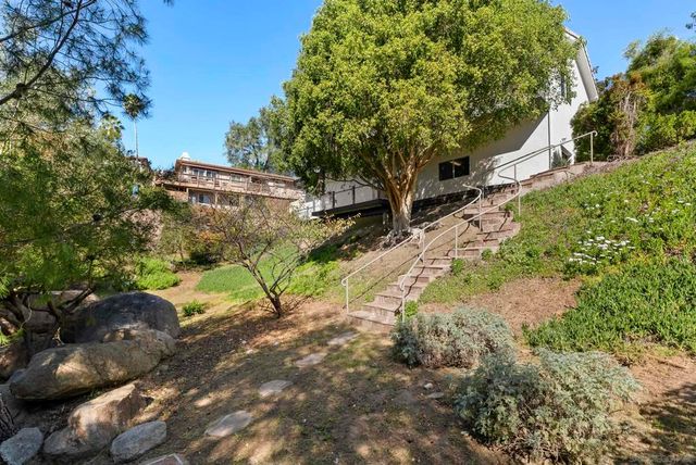 28328 Kettering Ln, Escondido, CA 92026