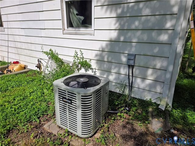 14204 Arwood Rd, Prince George, VA 23842