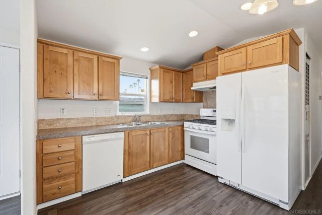 13594 Highway 8 Business 73, Lakeside, CA 92040