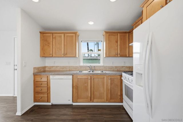 13594 Highway 8 Business 73, Lakeside, CA 92040