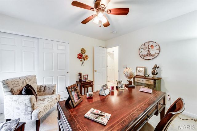3809 Southern Manor Drive, Mehlville, MO 63125