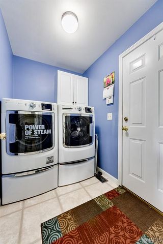 3809 Southern Manor Drive, Mehlville, MO 63125