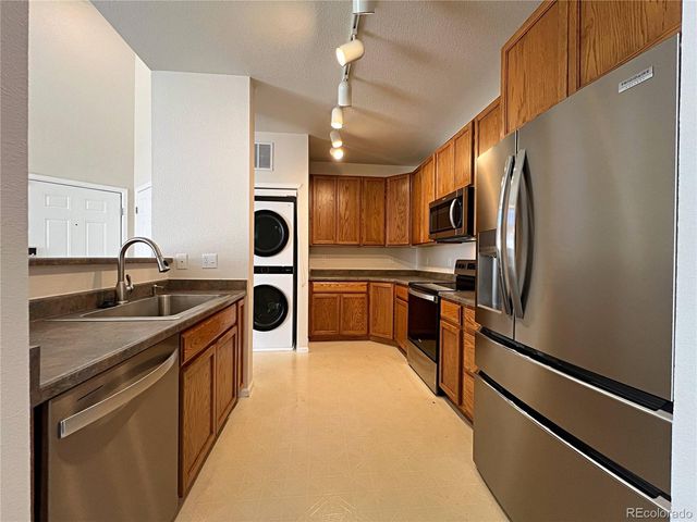 3865 S Dayton Street 302, Aurora, CO 80014