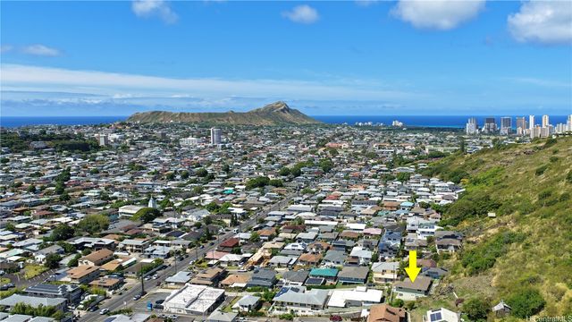 1720E Palolo Avenue, Honolulu, HI 96816