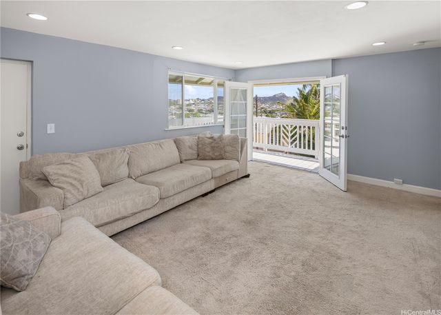 1720E Palolo Avenue, Honolulu, HI 96816