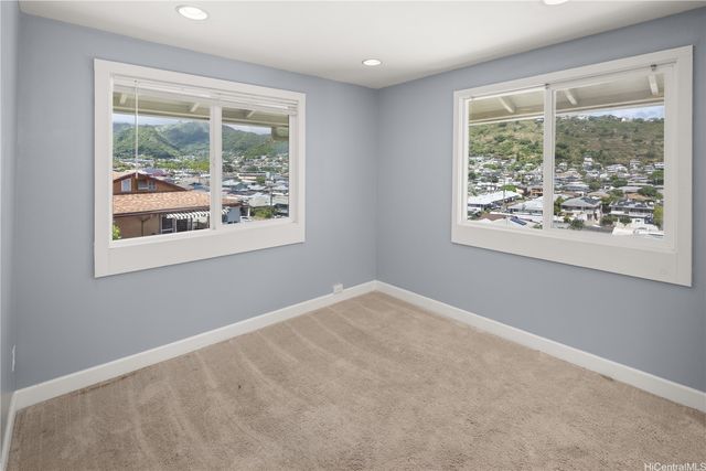 1720E Palolo Avenue, Honolulu, HI 96816