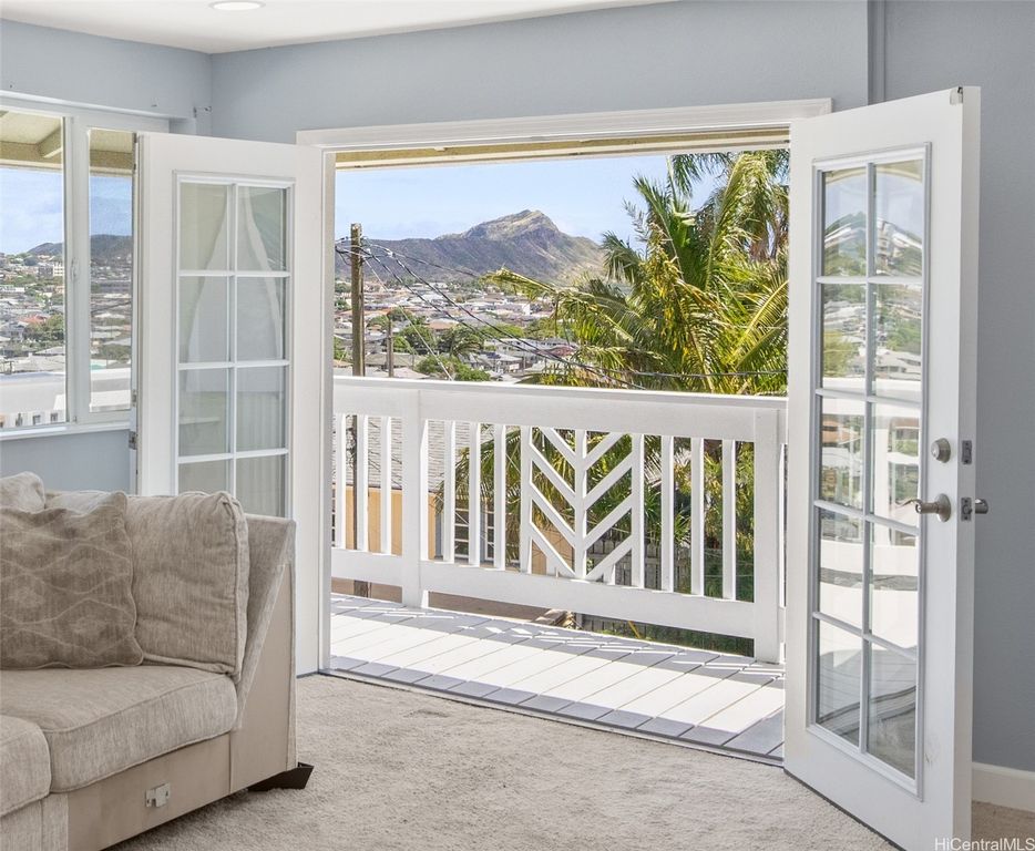1720E Palolo Avenue, Honolulu, HI 96816