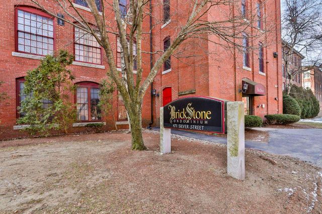 471 Silver St Apt 403, Manchester, NH 03103