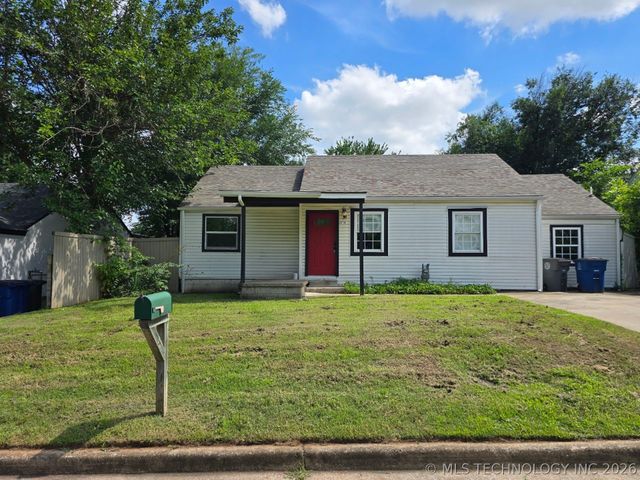 2714 E Newton Place, Tulsa, OK 74110