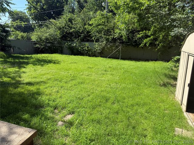 2714 E Newton Place, Tulsa, OK 74110