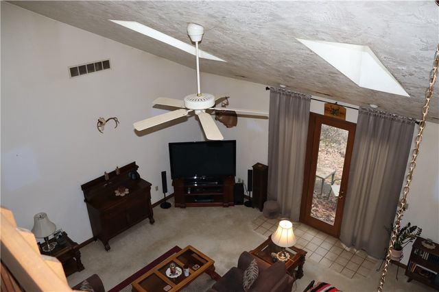 566 Monte Ln, Derry Twp, PA 15717