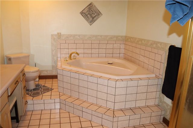 566 Monte Ln, Derry Twp, PA 15717