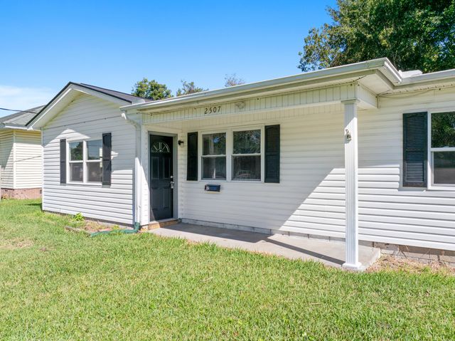 2507 Violet Avenue, North Charleston, SC 29405