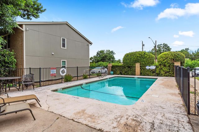 2450 Ashdale DR A-201, Austin, TX 78757