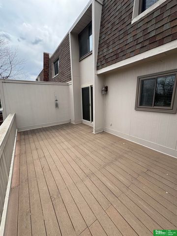 5624 S 92 Plaza, Omaha, NE 68127