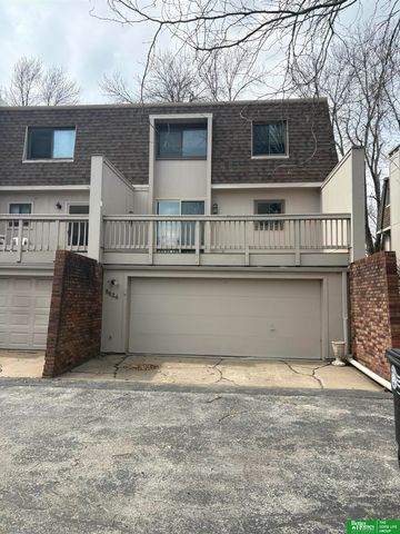 5624 S 92 Plaza, Omaha, NE 68127