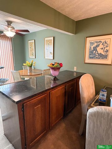 5624 S 92 Plaza, Omaha, NE 68127