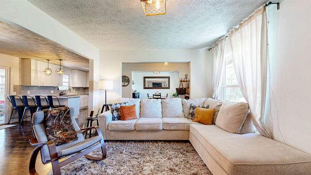 1688 Post Oak Ct, Orange Park, FL 32073
