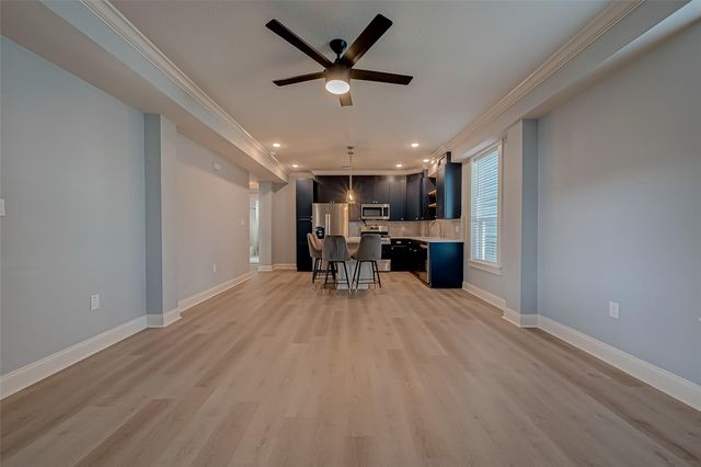 1110 Ave K DOWN, Galveston, TX 77550