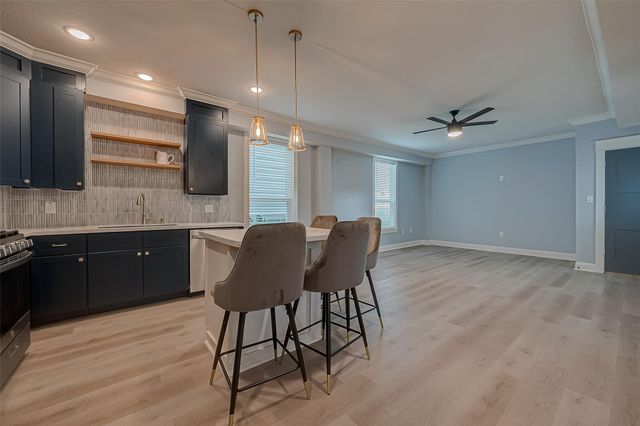 1110 Ave K DOWN, Galveston, TX 77550