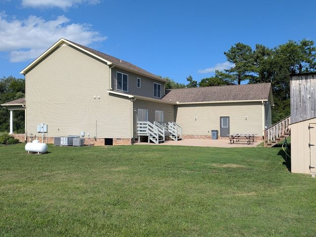 199 Walnut Grove Rd, Christiana, TN 37037