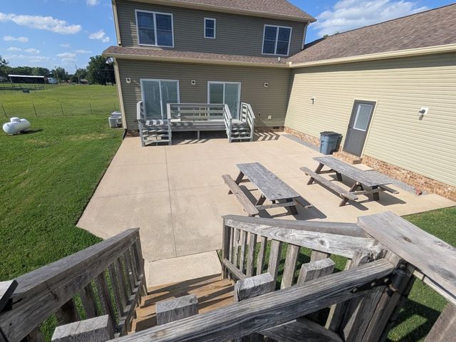 199 Walnut Grove Rd, Christiana, TN 37037