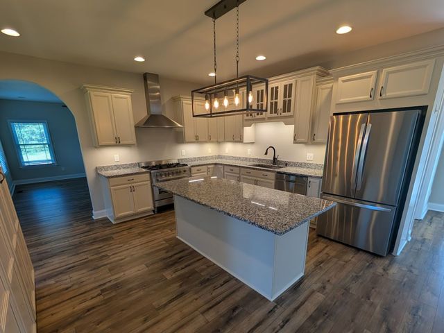 199 Walnut Grove Rd, Christiana, TN 37037