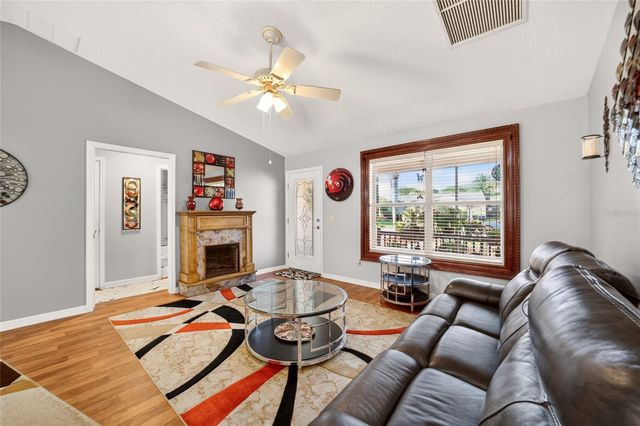 1563 HOLLYBERRY PLACE, The Villages, FL 32162
