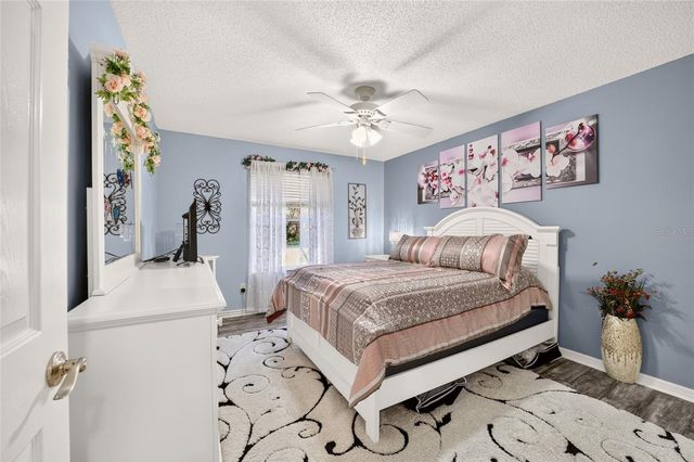 1563 HOLLYBERRY PLACE, The Villages, FL 32162