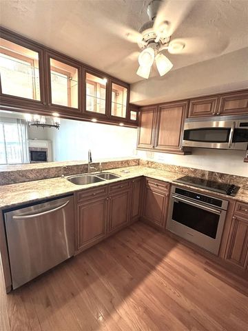 370 PINELLAS BAYWAY S C, Tierra Verde, FL 33715