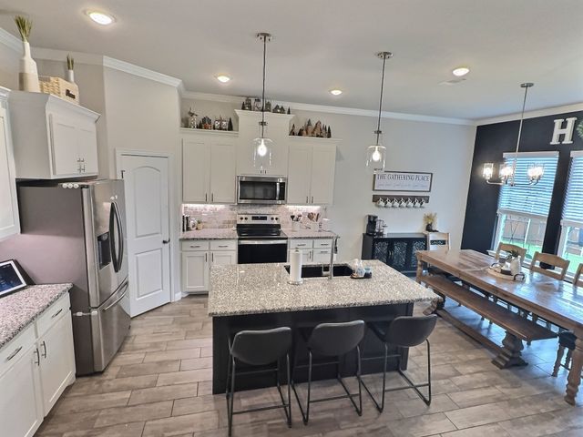 4015 Gallivant Drive, Granbury, TX 76049