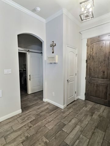4015 Gallivant Drive, Granbury, TX 76049