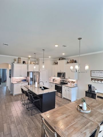 4015 Gallivant Drive, Granbury, TX 76049